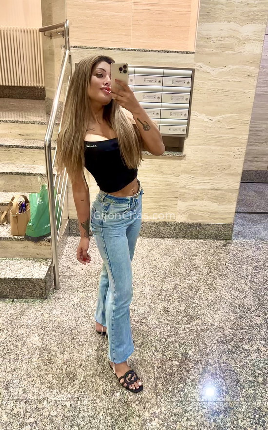 Alexandra, brasileña 31 años. 686009759. Citas en GIJÓN, GIJÓN. www.gijoncitas.com.