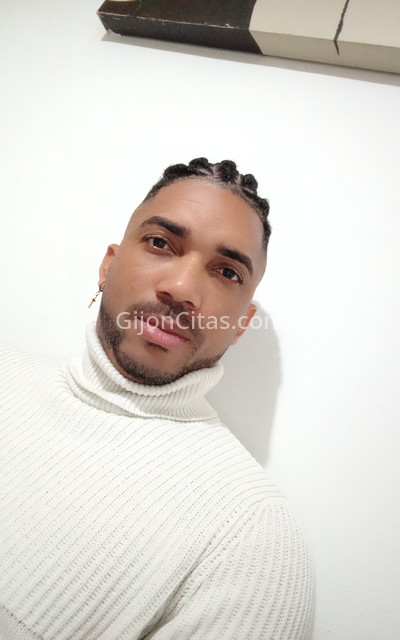 Nairon, chico cubano. 602640002. Citas en GIJÓN, GIJÓN. www.gijoncitas.com.