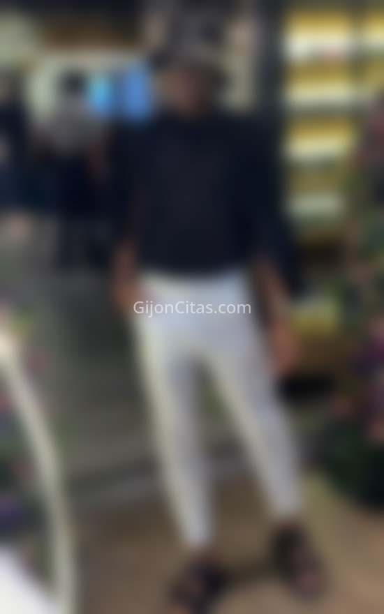 Felipe chico fit encantador. 662437132. Citas en GIJÓN, GIJÓN. www.gijoncitas.com.
