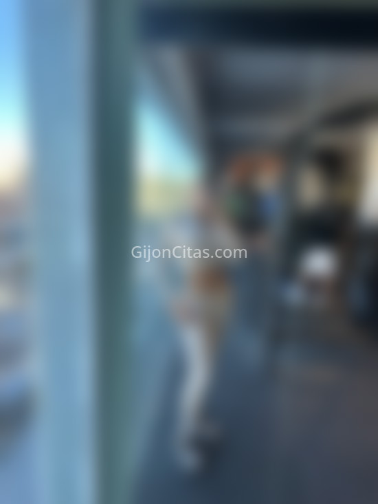 Sirena, chica colombiana . 643311002. Citas en GIJÓN, GIJÓN. www.gijoncitas.com.