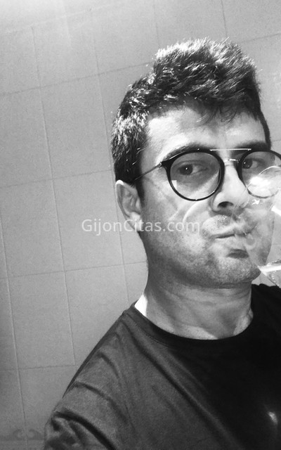 Elpidio. 635543317. Citas en GIJÓN, GIJÓN. www.gijoncitas.com.
