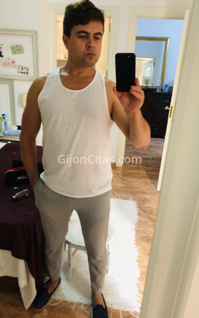 Elpidio. 635543317. Citas en GIJÓN, GIJÓN. www.gijoncitas.com.