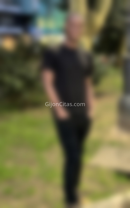 Andrés, joven colombiano . 613405102. Citas en GIJÓN, GIJÓN. www.gijoncitas.com.