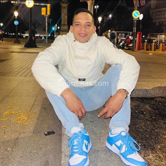 Gabriel, latino. 631126262. Citas en GIJÓN, GIJÓN. www.gijoncitas.com.