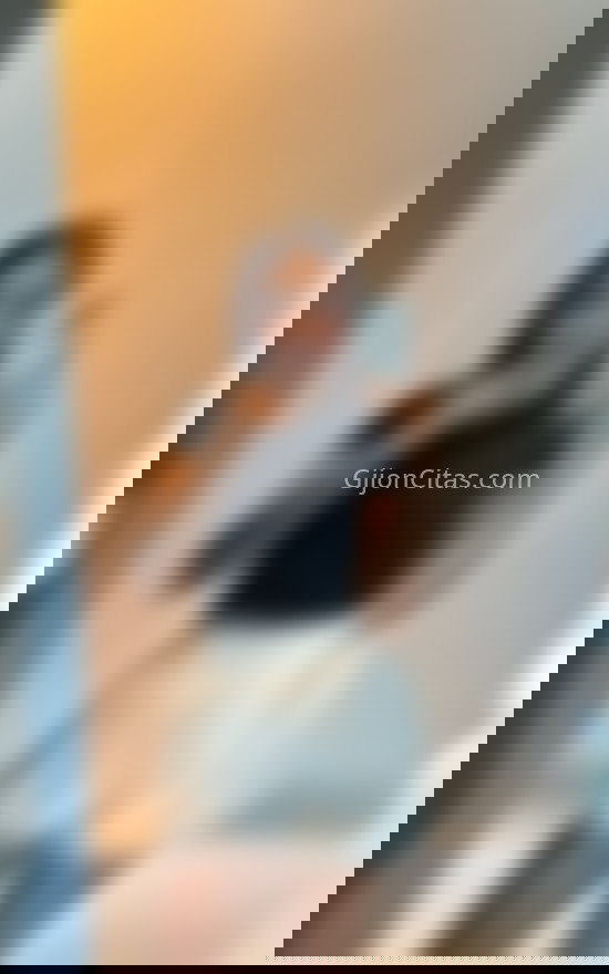 Frida, preciosa jovencita colombiana . 615339987. Citas en GIJÓN, GIJÓN. www.gijoncitas.com.
