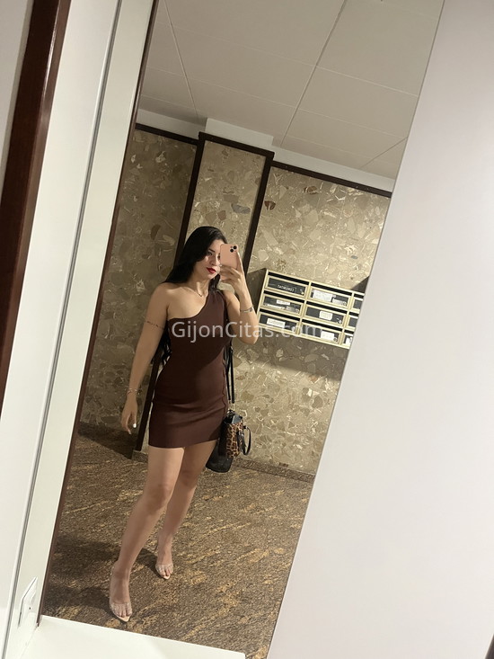Nicole, joven brasileña . 672963318. Citas en GIJÓN, GIJÓN. www.gijoncitas.com.