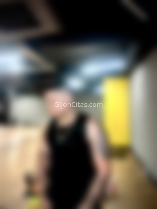 Stefan, joven colombiano . 613967239. Citas en GIJÓN, GIJÓN. www.gijoncitas.com.