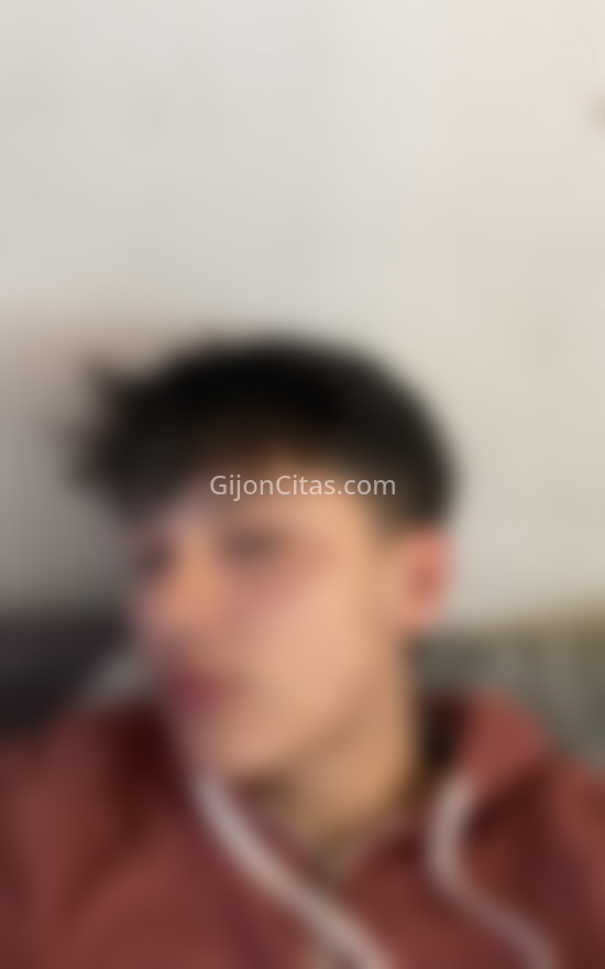 Cris, latino 19 años . 643176930. Citas en GIJÓN, GIJÓN. www.gijoncitas.com.