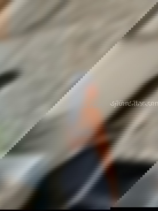 Mía, jovencita de piel morena. 658894118. Citas en GIJÓN, GIJÓN. www.gijoncitas.com.
