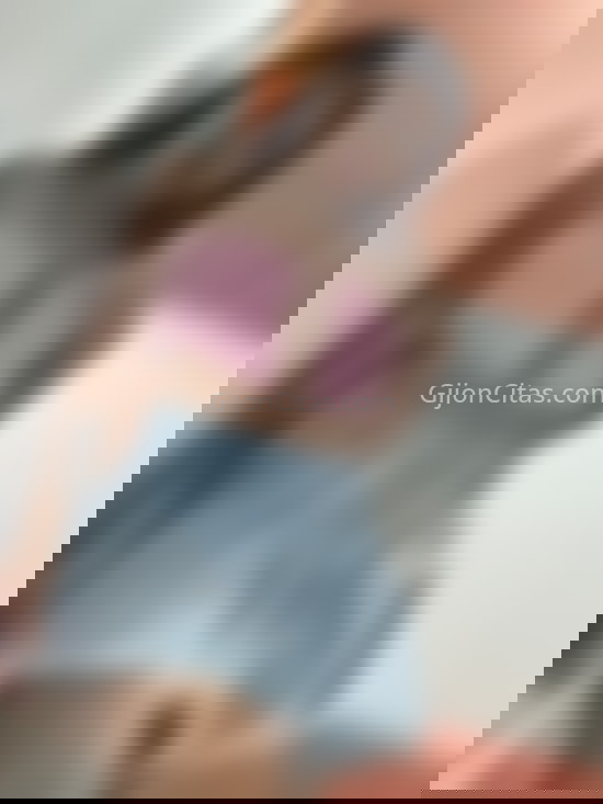Mía, jovencita de piel morena. 658894118. Citas en GIJÓN, GIJÓN. www.gijoncitas.com.