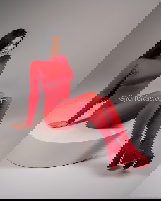 Encantadora jovencita fiestera y dulce. 637897914. Citas en GIJÓN, GIJÓN. www.gijoncitas.com.